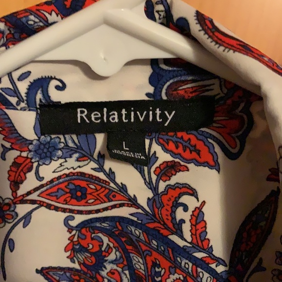 NWOT Paisley Print Button Up Tank - Picture 3 of 9